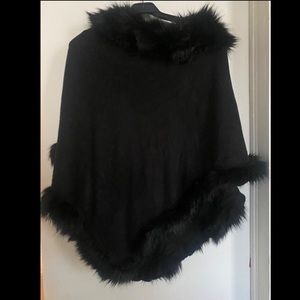black poncho with faux fur trim one size